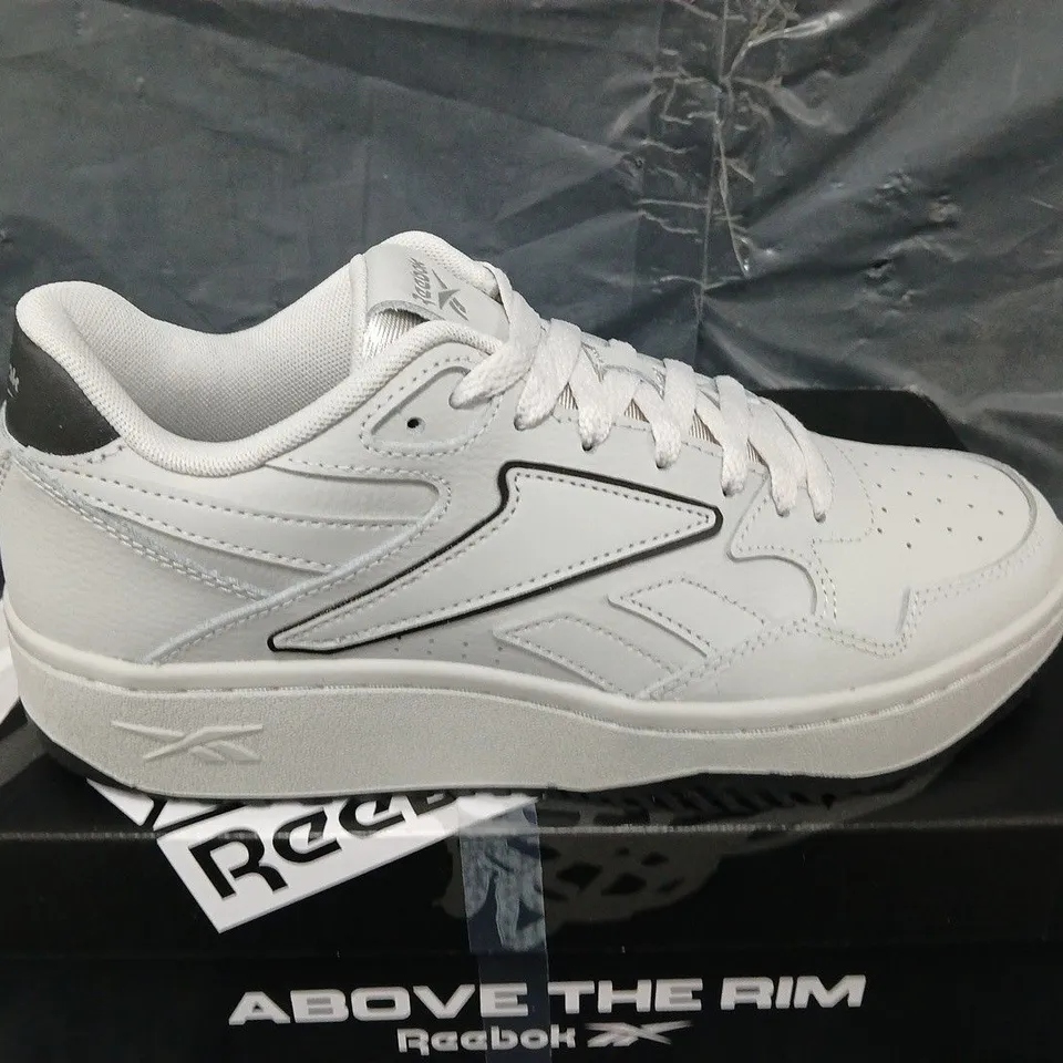 BOXED PAIR OF REEBOK ATR CHILL TRAINERS - UK SIZE 7