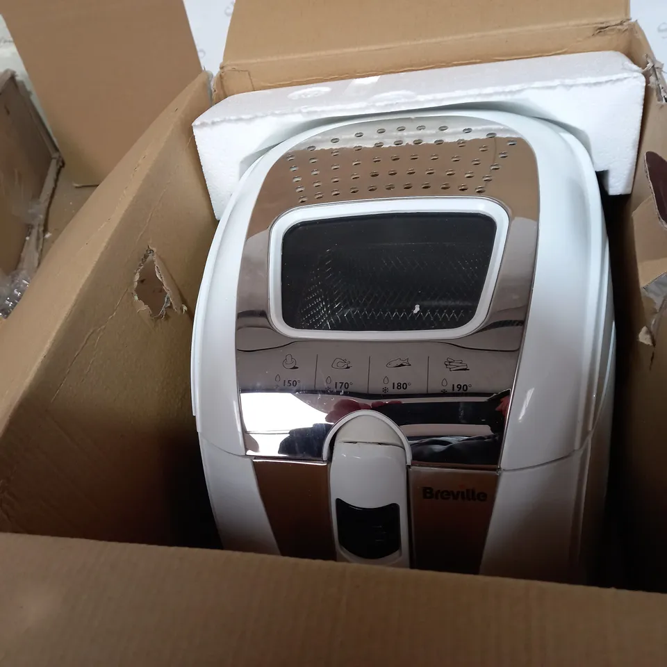 BREVILLE EASY CLEAN DIGITAL FRYER 