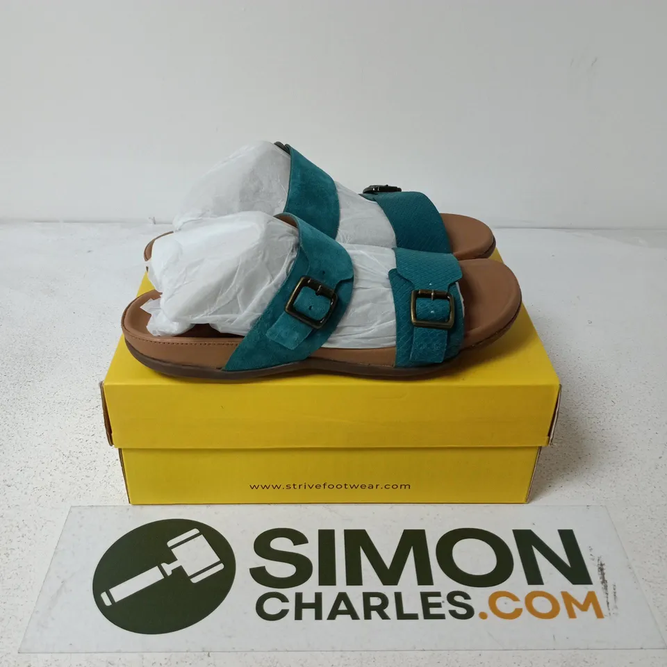 BOXED PAIR OF STRIVE CAPRERA DEEP TEAL VELOUR SANDALS - UK 7