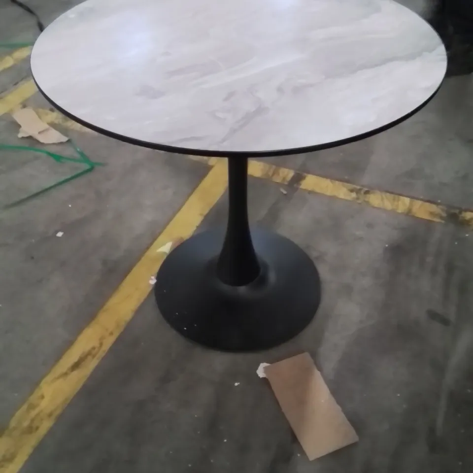 DINING TABLE WITH GREY OAK WOOD FINISH