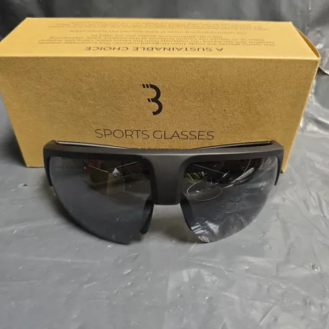 BBB BSG-76 COMET READER +2.5 SPORTS SUNGLASSES, MATT BLACK – BOXED