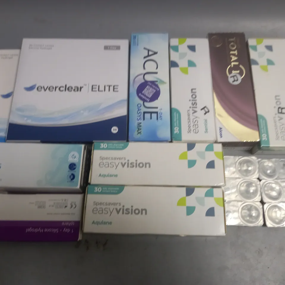 LOT OF ASSORTED EYE CARE ITEMS TO INCLUDE SPECSAVERS, EVERCLWEAR AND ACUVUE