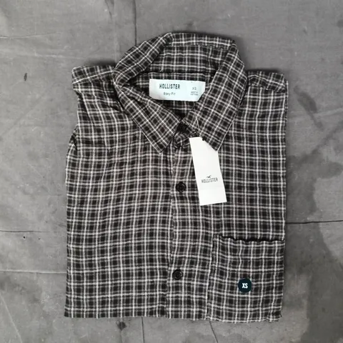 HOLLISTER SHORT SLEEVE BUTTON-UP PATTERNED SHIRT IN BROWN SIZE XS