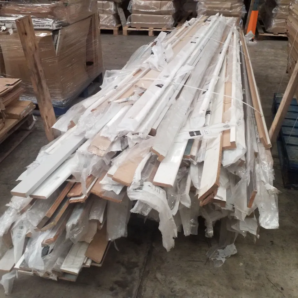 PALLET CONTAINING ASSORTED UNIVERSAL TRIMS 
