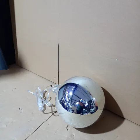 OBERON TABLE LAMP