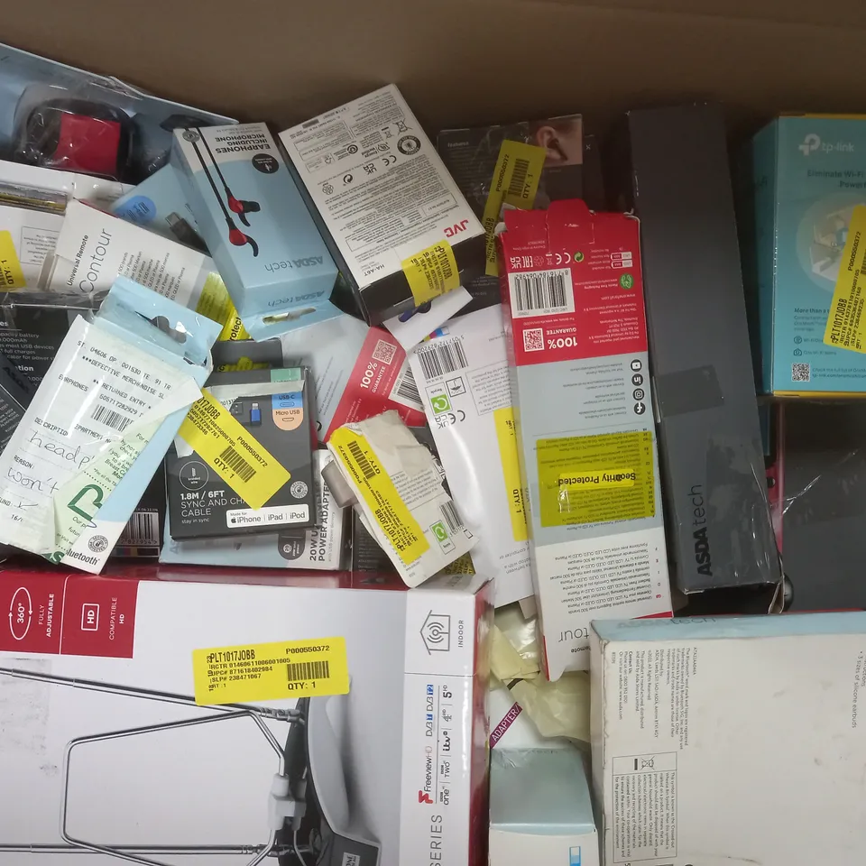 BOX OF APPROXIMATELY 25 ASSORTED ELECTRICAL ITEMS TO INCLUDE MIXX STREAMBUDS MINI 2 EARBUDS, POCKET RADIO, WIRELESS EARBUDS, ETC