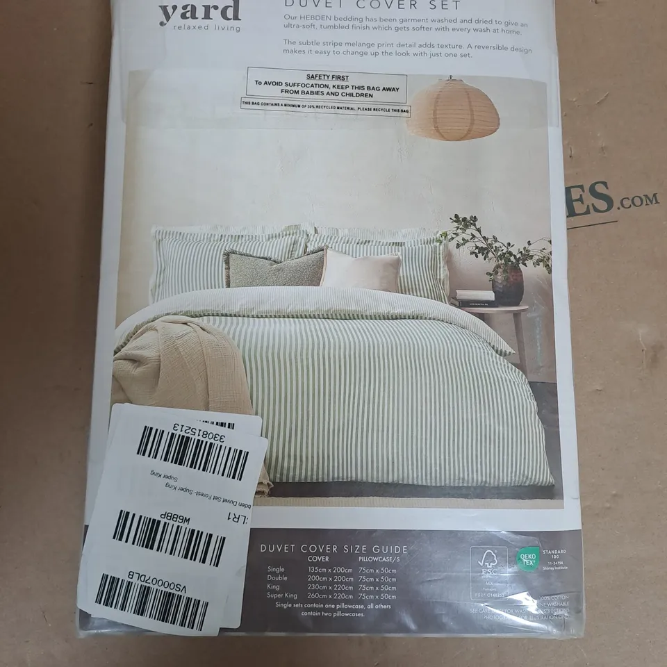 YARD GREEN & WHITE STRIPED DUVET SET - SUPER KING