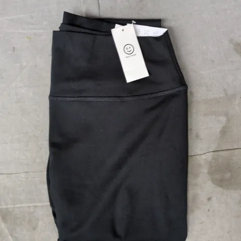 GILLY HICKS ACTIVE RECHARGE LEGGINGS IN BLACK SIZE XL