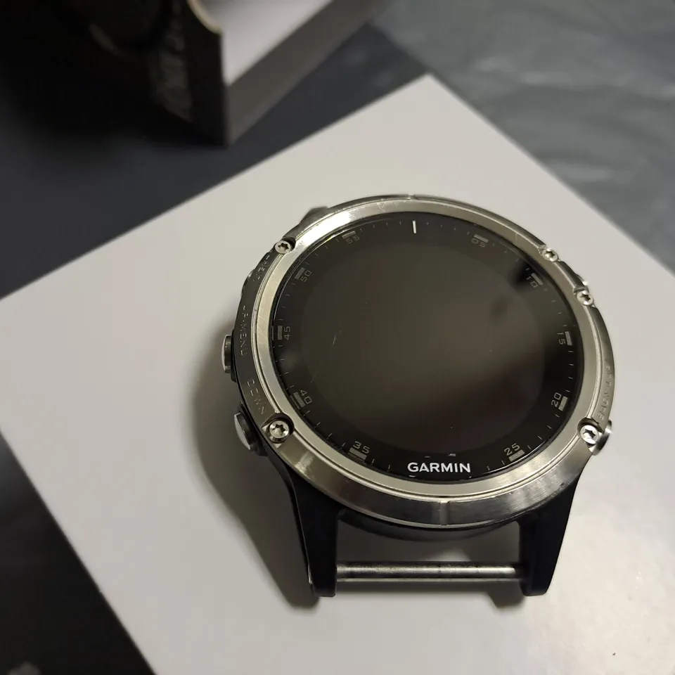 GARMIN FENIX 5 PLUS GPS WATCH