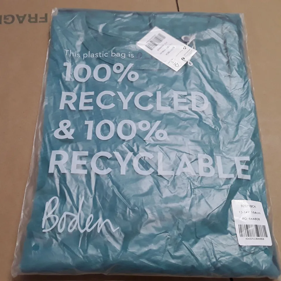 BODEN GREEN T-SHIRT - 13 14 YRS