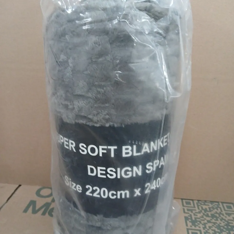SUPER SOFT BLANKET – SIZE 220CM X 240CM