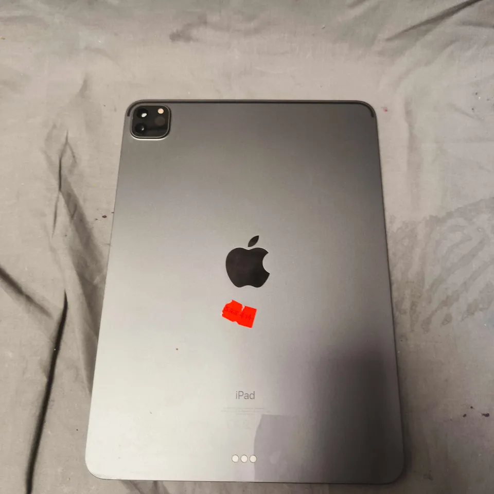 APPLE IPAD TABLET - A2377