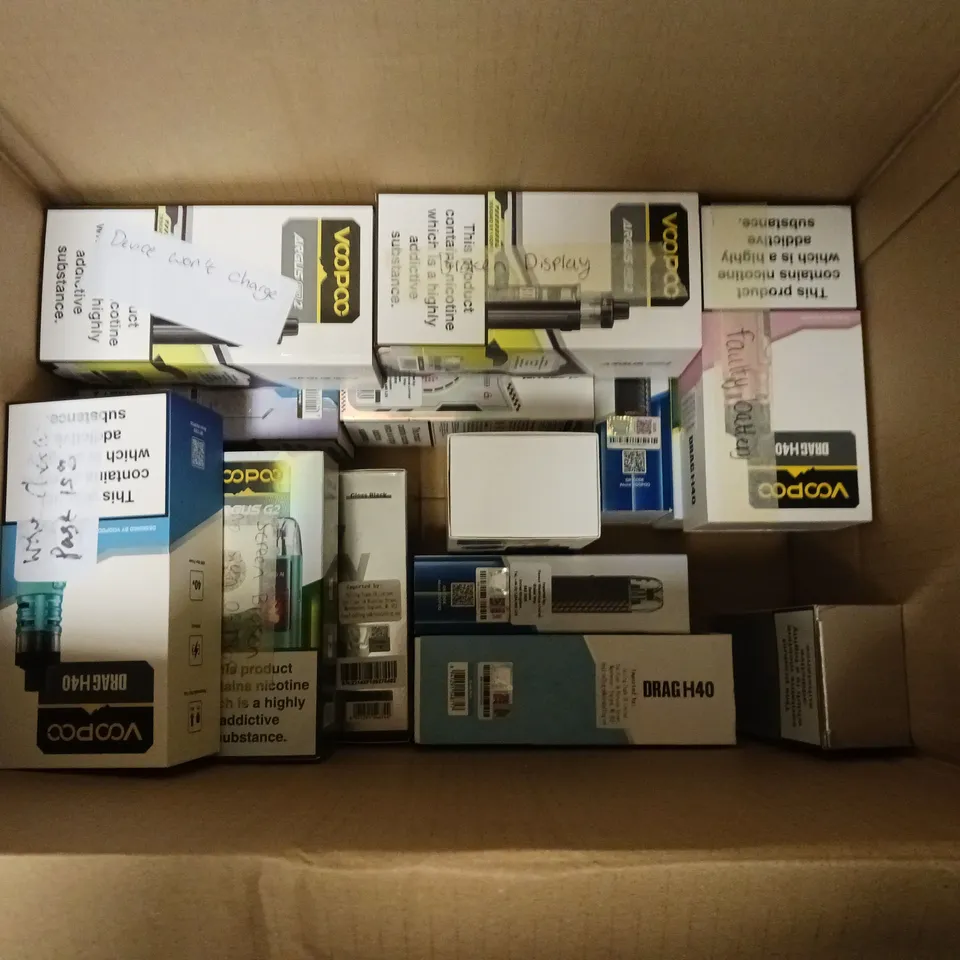 APPROXIMATELY 20 VAPES & E-CIGARETTES TO INCLUDE VOOPOO ARGUS A, INNOKIN ENDURA T18E, ASPIRE POCKEX ETC