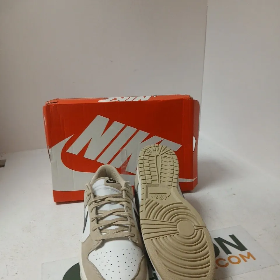NIKE DUNK LOW – DESERT KHAKI / MEDIUM ASH, MEN'S SNEAKER (BOXED) - UK 11