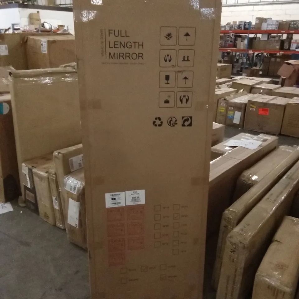 BOXED FULL LENGTH MIRROR ARCHED - GOLD (1 BOX)