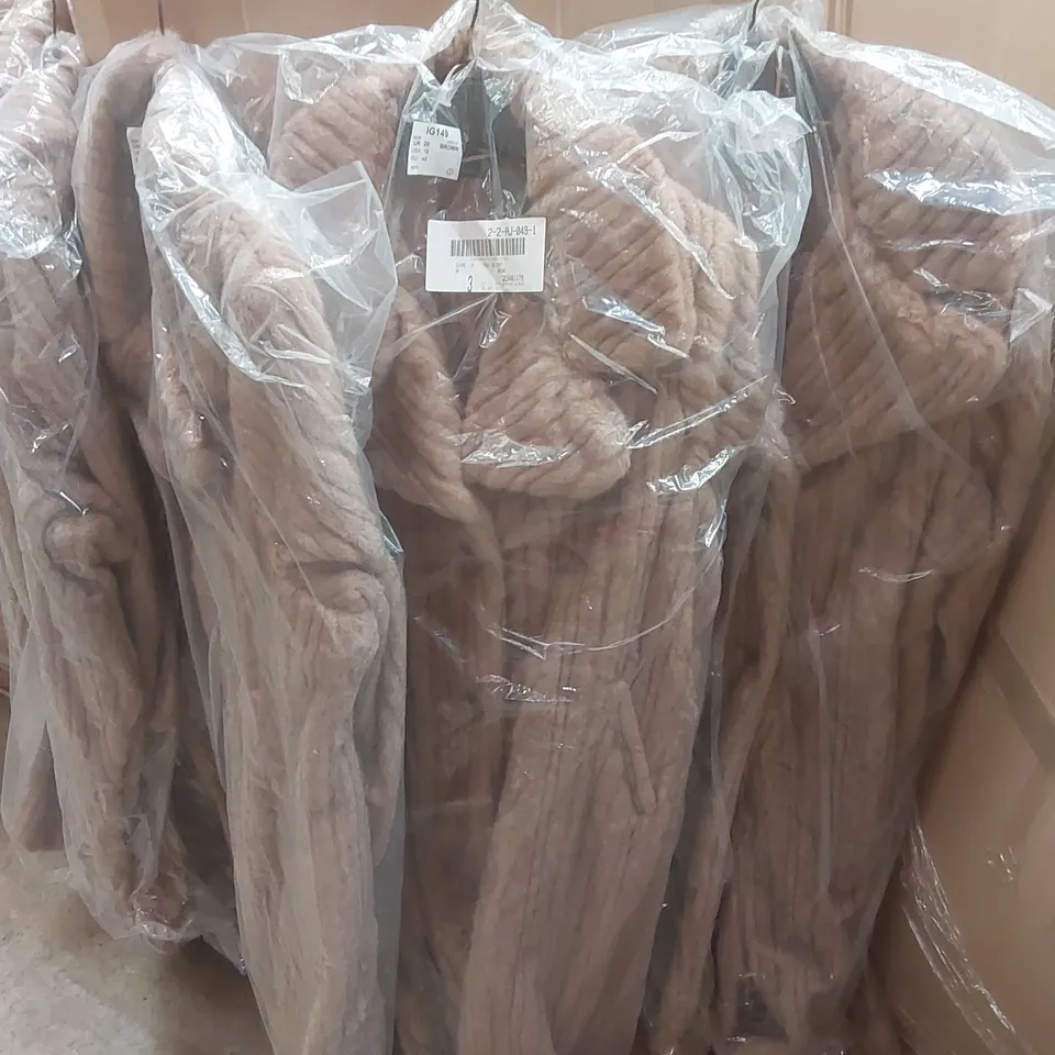 PALLET CONTAINING APPROXIMATELY 50x BRAND NEW JD WILLIAMS FAUX FUR COATS