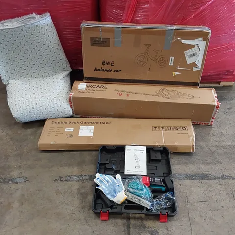 PALLET OF ASSORTED CONSUMER PRODUCTS TO INCLUDE; CORDED HEDGE TRIMMER, CORDLESS CHAIN SAW, BALANCE BIKE, DOUBLE DECK GARMENT RACK, LARGE SHAGGY RUG ECT