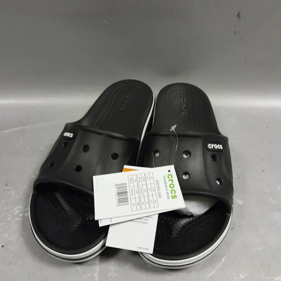 PAIR OF CROCS BAYABAND SLIDERS - 11