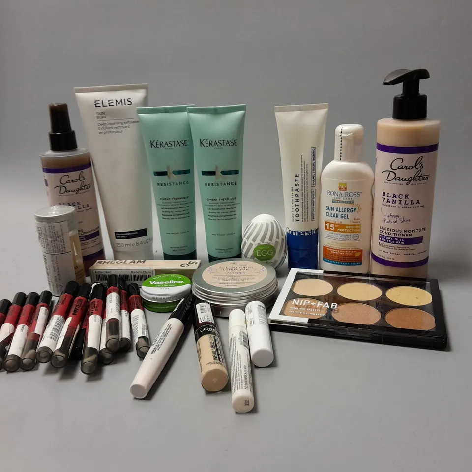 LOT OF BEAUTY ITEMS TO INCLUDE ELEMIS SKIN BUFF, ETC