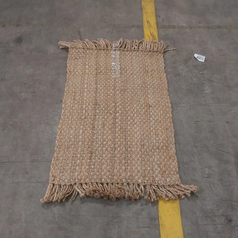 QUALITY LINA SOLID COLOUR JUTE / SISAL AREA RUG - APPROXIMATELY 90 x 61cm