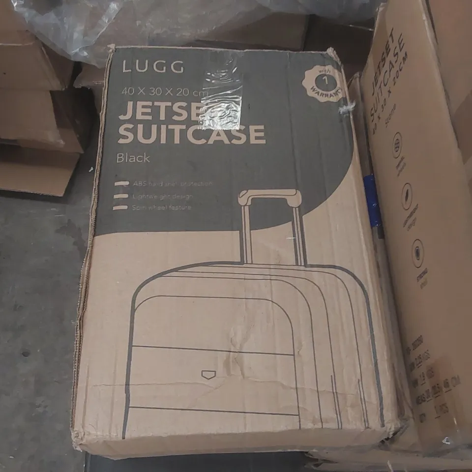 BOXED LUGG TRAVEL SUITCASE