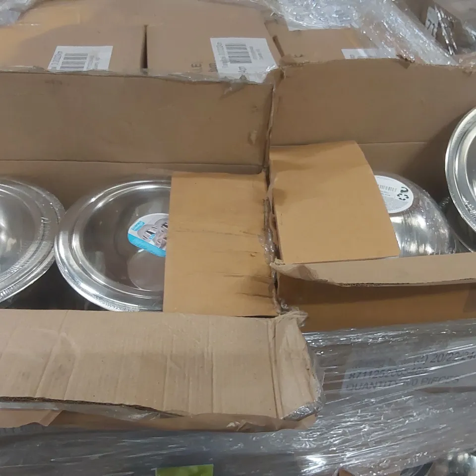 PALLET TO CONTAINING A VERY LARGE QUANTITY OF ASSORTED ITEMS INCLUDING: STANLEY 11 PIECE PAINING KITS, MICROWAVE FOOD COVERS, MIXING BOWLS ECT