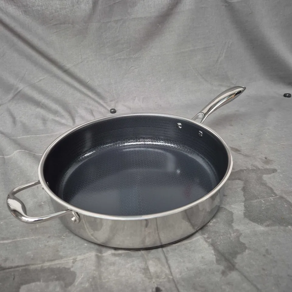 5.5 QT DEEP SAUTÉ PAN WITH LID
