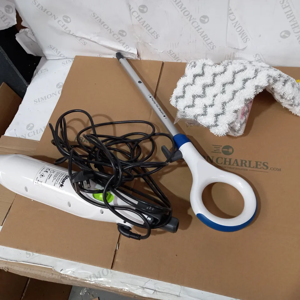 SHARK KLIK AND FLIP STEAM MOP