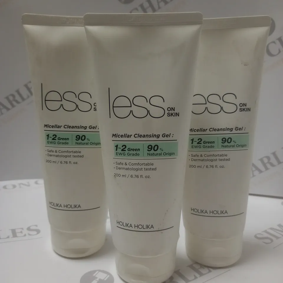 BOX OF APPROX 6 X 200ML HOLIKA HOLIKA LESS ON SKIN MICELLAR CLEANSING GEL