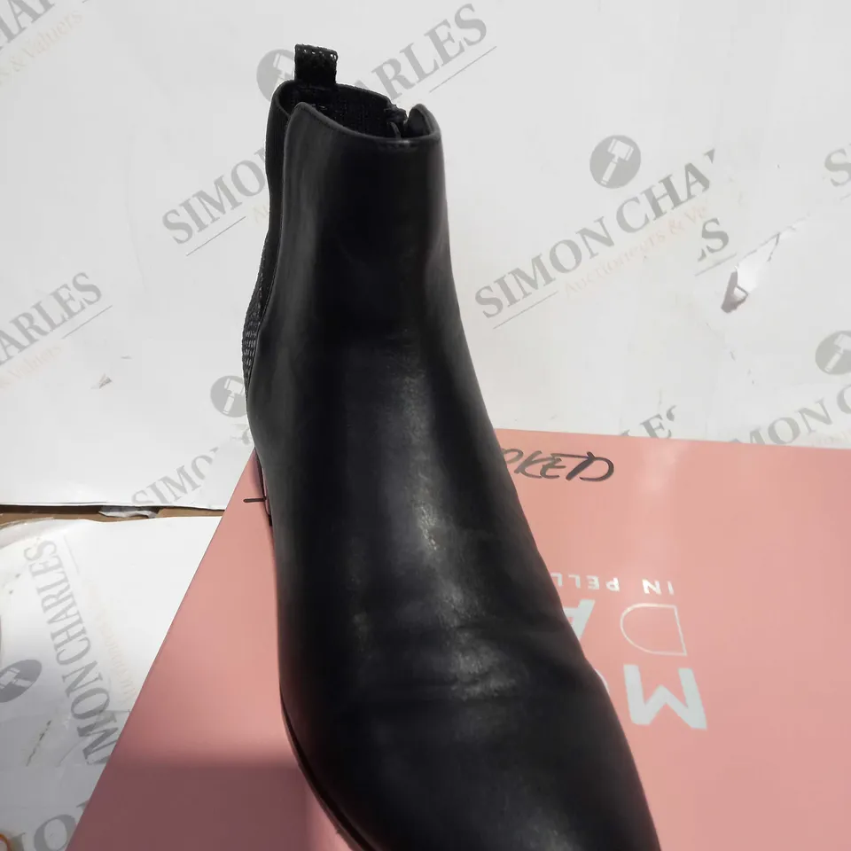 PAIR OF MODA IN PELLE LILITH ANKLE BOOTS BLACK LEATHER SIZE 7