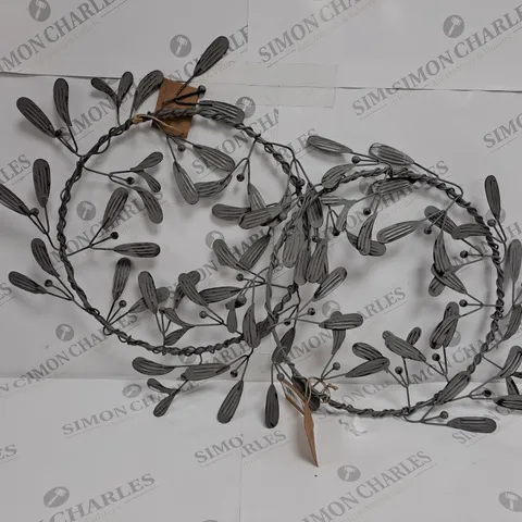 2 NKUKU JIVANA WREATH 