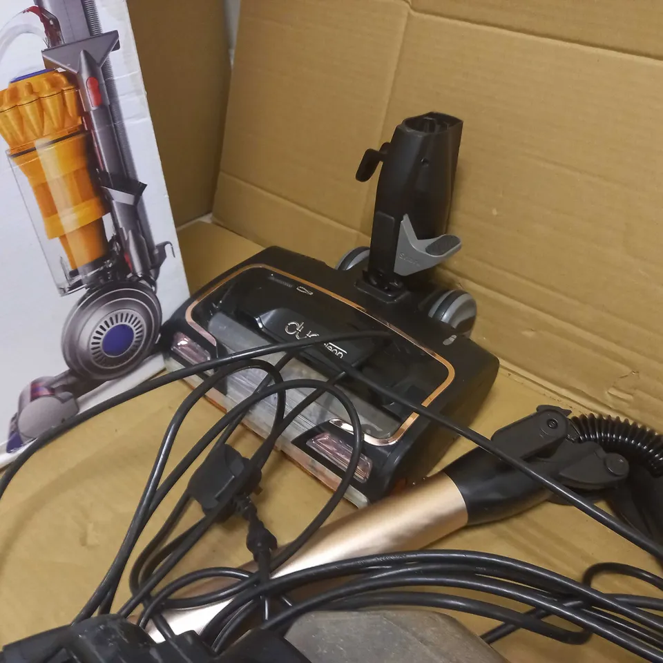SHARK CORDED STICK VACUUM CLEANER