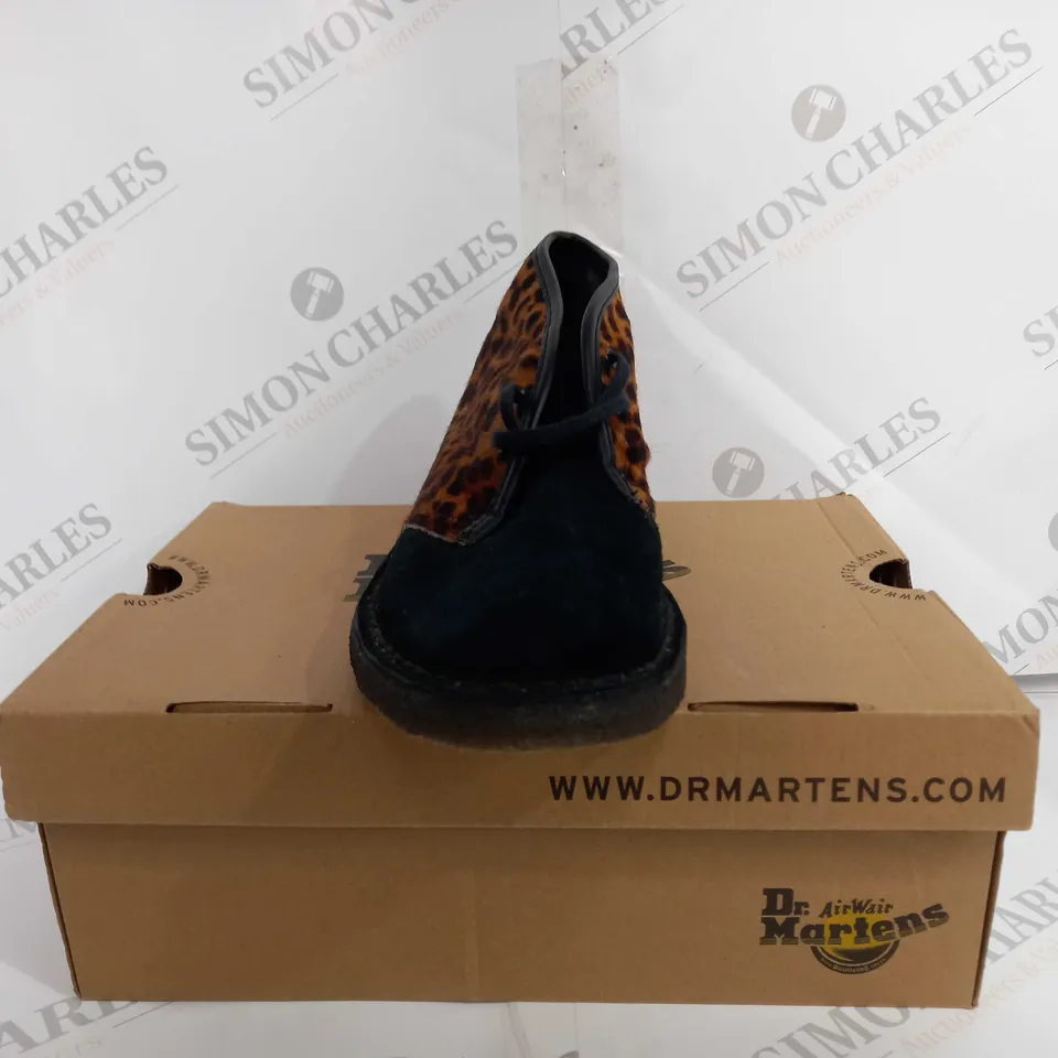 BOXED DR MARTINS DM CARLSON FUR LINED BLACK SUEDE - UK 5 