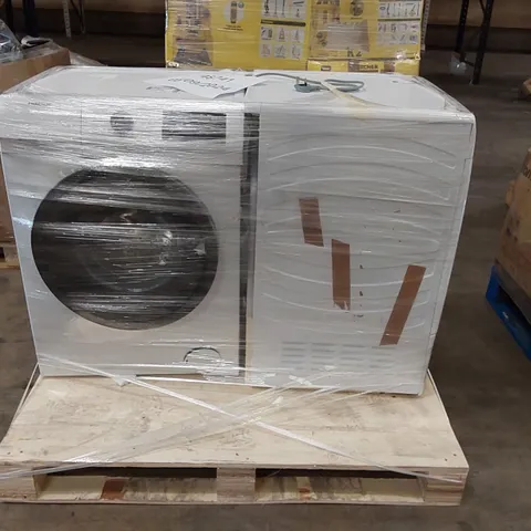 HOOVER HLEV8LG 8KG VENTED TUMBLE DRYER AND HISENSE FREESTANDING 9 KG WASHING MACHINE - PALLET OF APPROXIMATELY UNPROCESSED RAW RETURNS 
