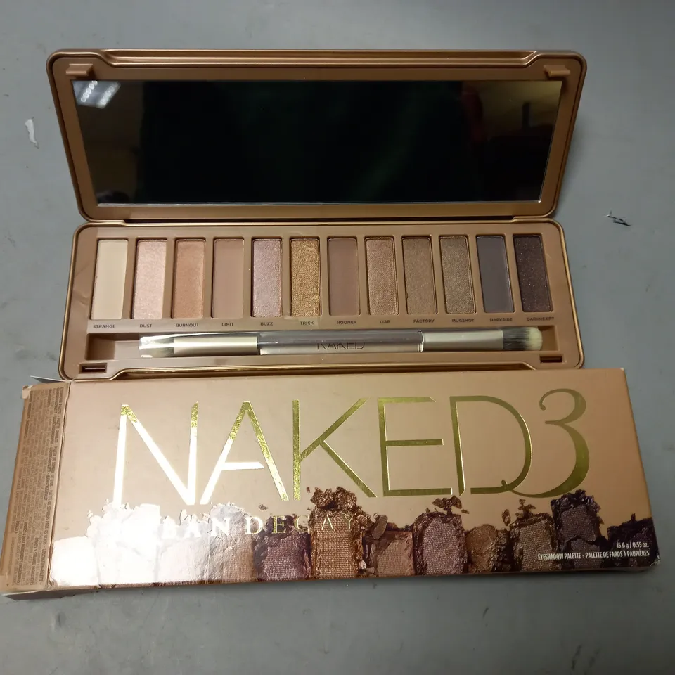 NAKED3 URBAN DECAY EYESHADOW PALLETTE