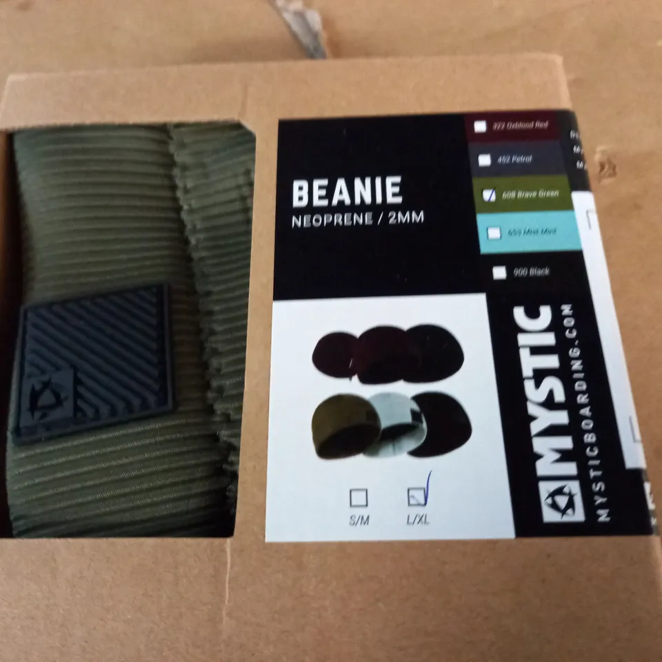 BOXED MYSTIC NEOPRENE 2MM BEANIE IN BRAVE GREEN