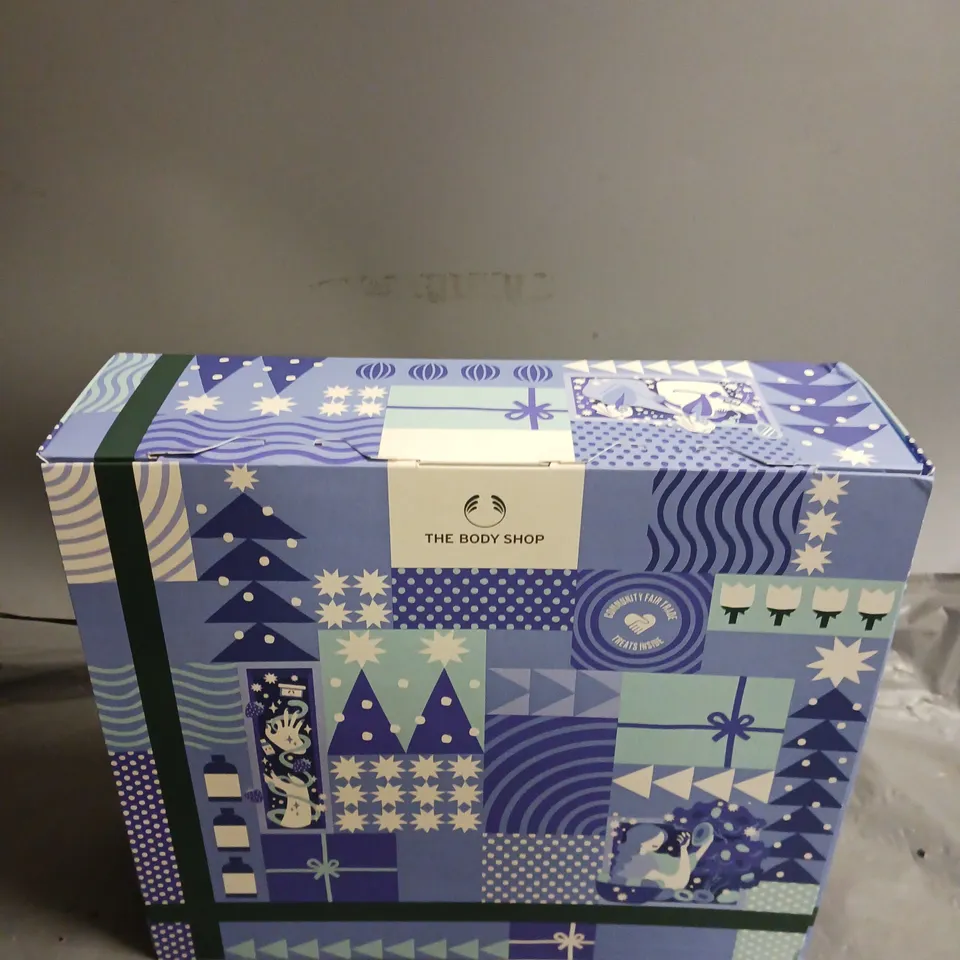 BOXED THE BODY SHOP 24-PIECE HOLIDAY BEAUTY ADVENT CALENDAR