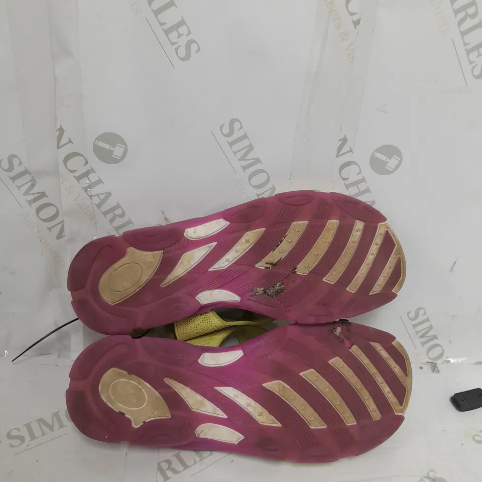 ADESSO OUTDOOR LEONA LACE DETAIL SANDAL SIZE 6