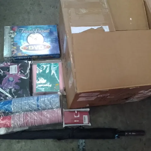 PALLET OF ASSORTED ITEMS INCLUDING FRYER, TRIVIAL PURSUIT, TRADING CARD BINDER, BEER PONG SET, UMBRELLA, PHONE CASE. INFLATABLE POOL LOUNGER FLOAT
