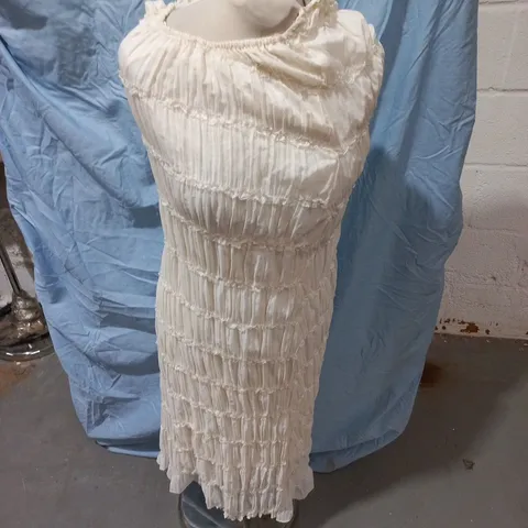 DAZY WHITE DRESS β SIZE S