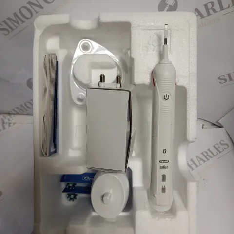 BOXED ORAL-B SMART 4 4000N ELECTRIC TOOTHBRUSH