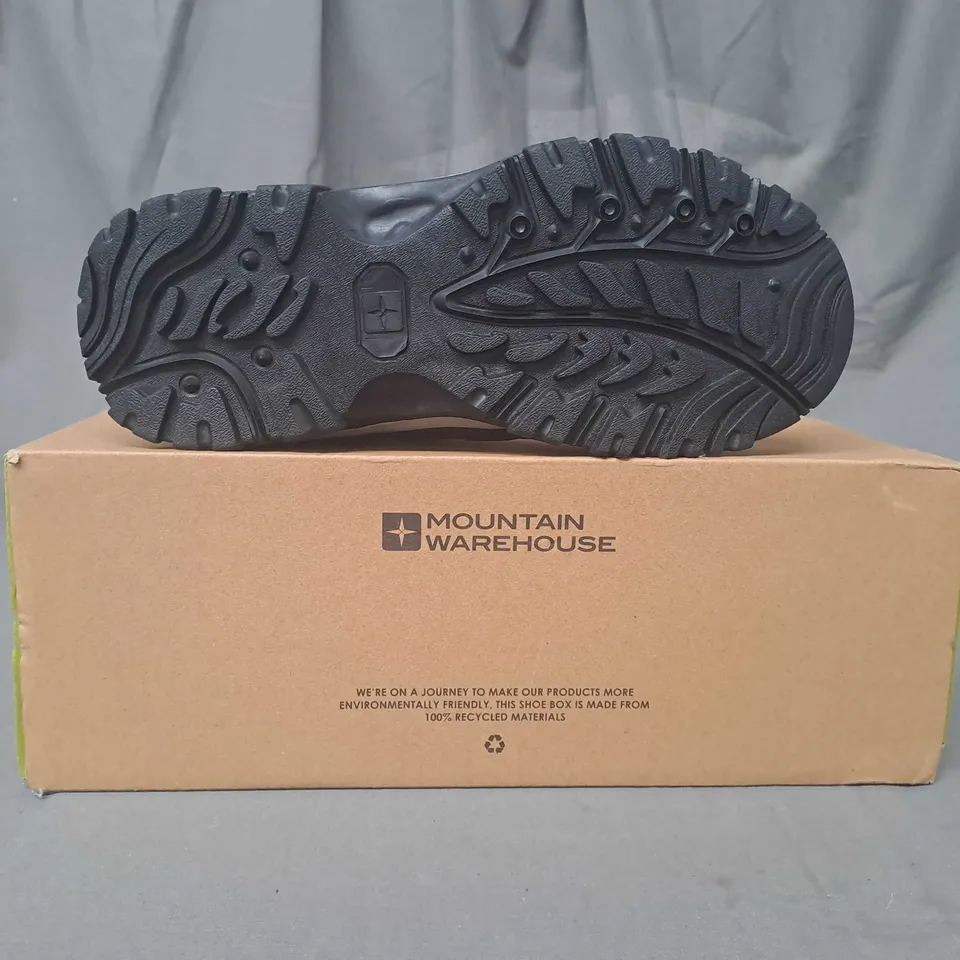 BOXED PAIR OF MOUNTAIN WAREHOUSE ADVENTURER WATERPROOF WALKING BOOTS IN DARK PURPLE/PINK UK SIZE 5