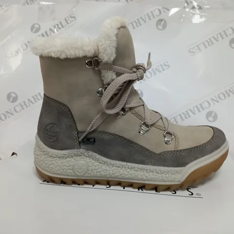BOXED PAIR OF RIEKER ANTISTRESS WARM HIKING BOOTS SIZE 4 CREAM