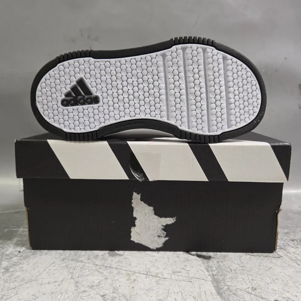 BOXED PAIR OF ADIDAS TENSAUR SPORT 2.0 KIDS SHOES IN WHITE/BLACK SIZE UK 9