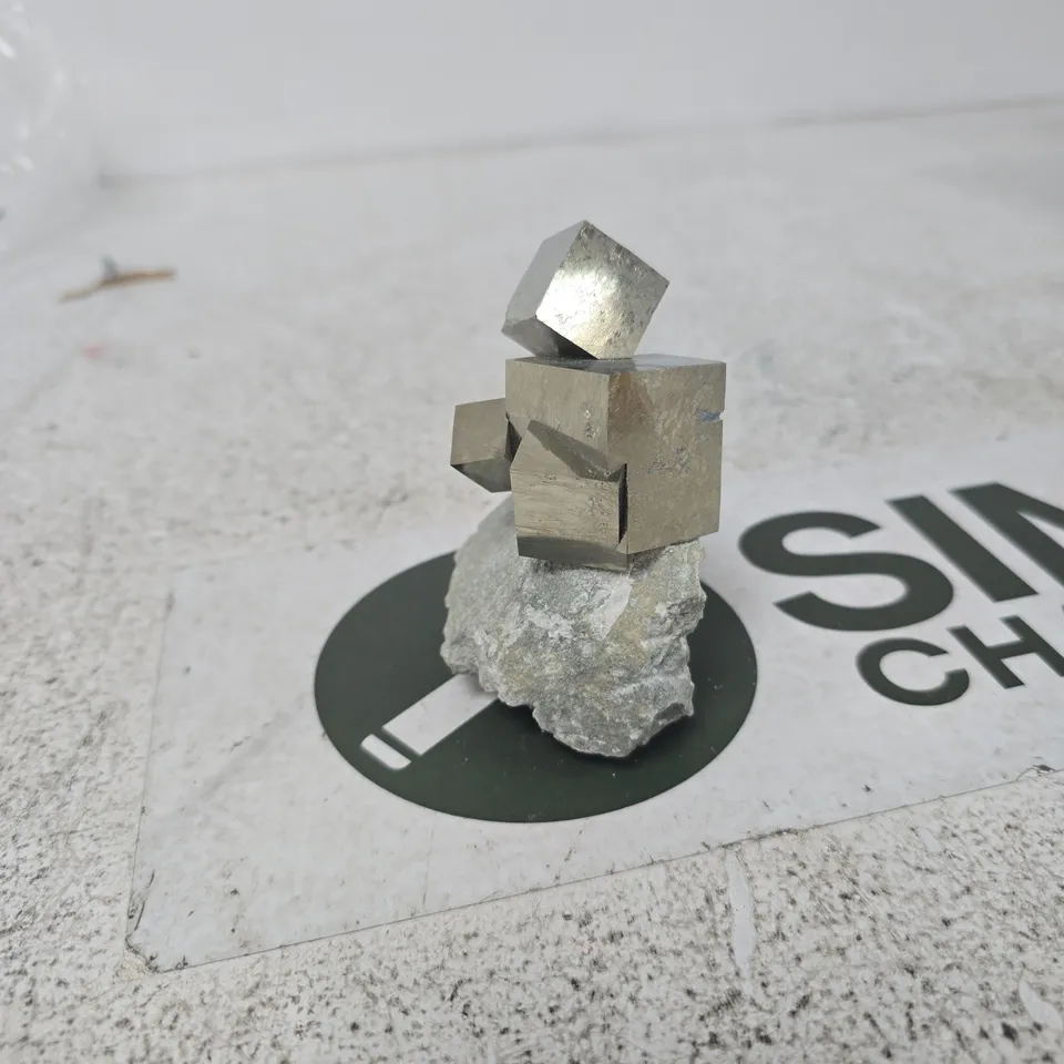 MINERAL SPECIMEN WITH CUBIC METALLIC CRYSTALS ON ROCK MATRIX SUSPECTED PYRITE