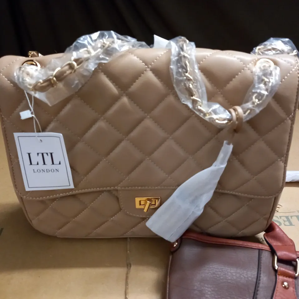 LOT OF 2 FASHION BAGS