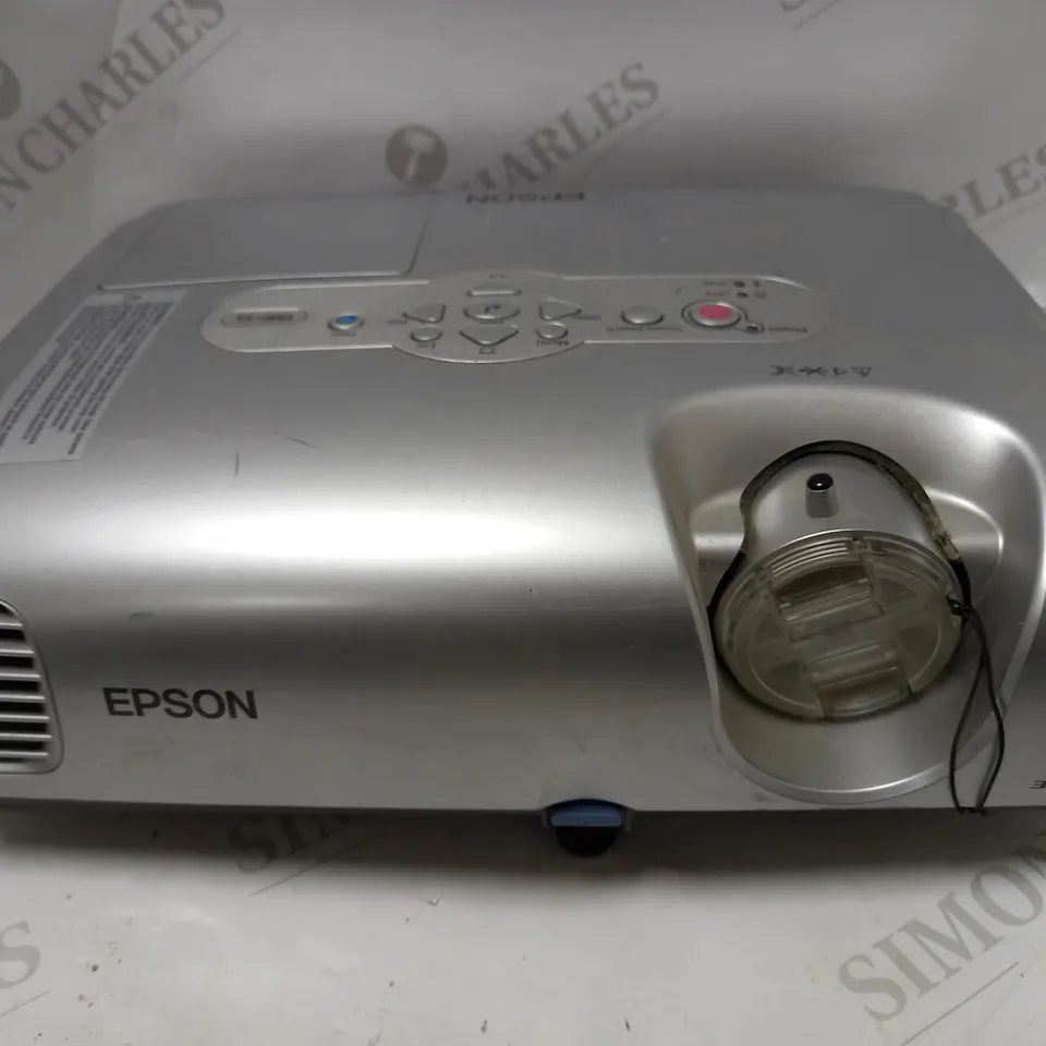 EPSON POWERLITE EMP-S3 3LCD PROJECTOR