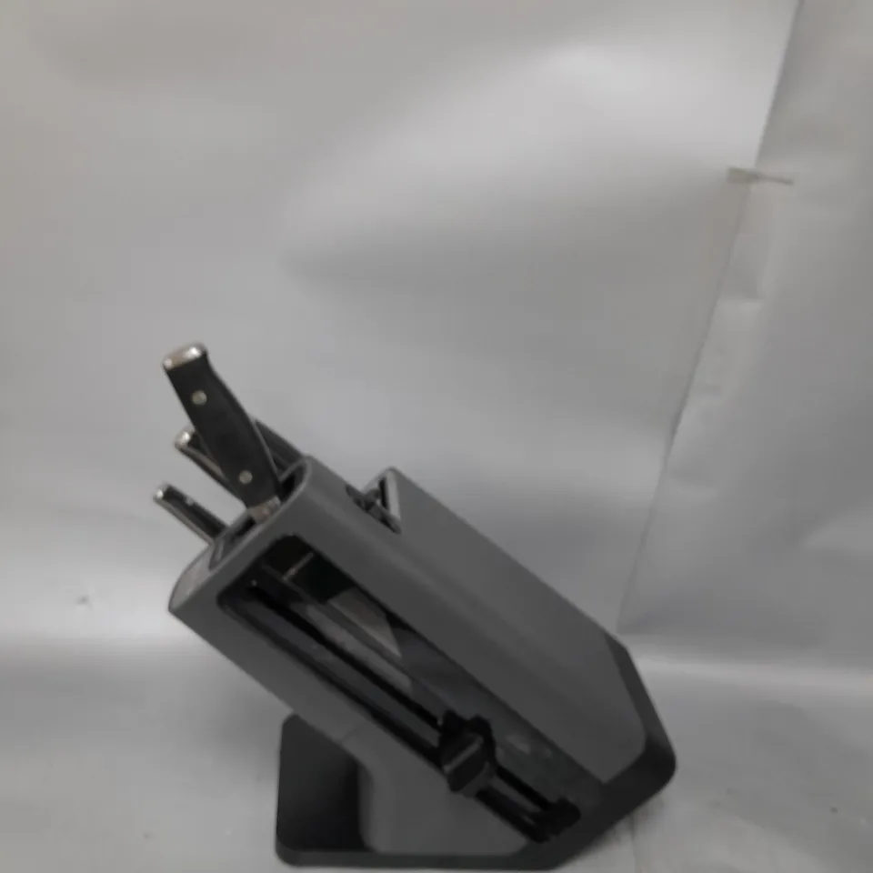 BOXED NINJA FOODI STAYSHARP KNIFE BLOCK WITH INTEGRATED SHARPENER K32005UK