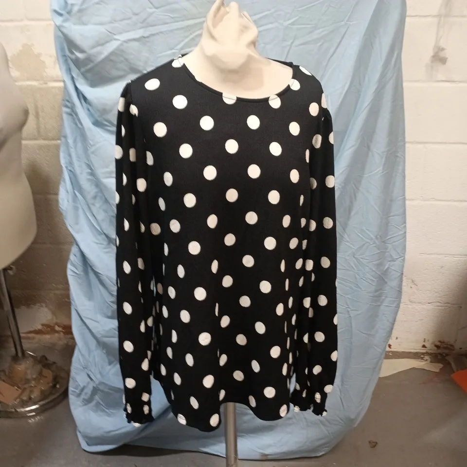 FRIENDS LIKE THESE WOMEN'S BLACK & WHITE POLKA DOT KNIT TOP, UK 16