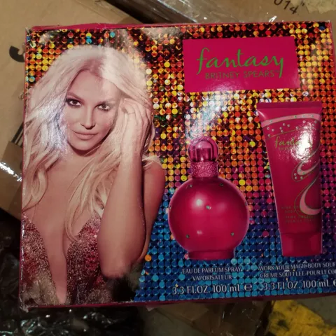 BOXED FANTASY EAU DE PERFUME SPRAY & BODY SOUFFLÉ BY BRITNEY SPEARS